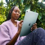 iPad_Air_13-inch_M3_Cellular_Space_Gray_PDP_Image_Position_8__MXES.jpg